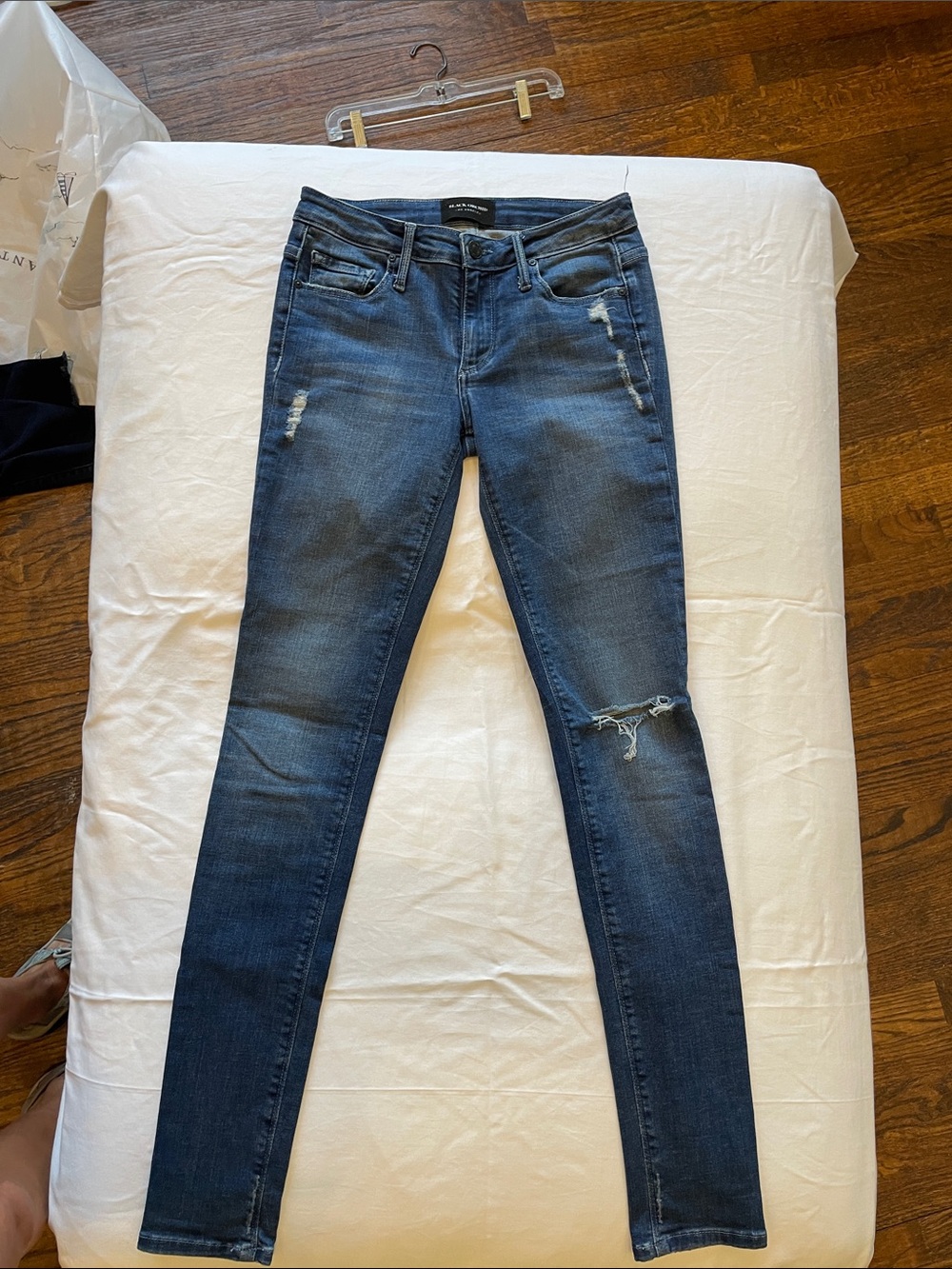 Black Orchid JUDE midrise, super Skinny Jeans size 24